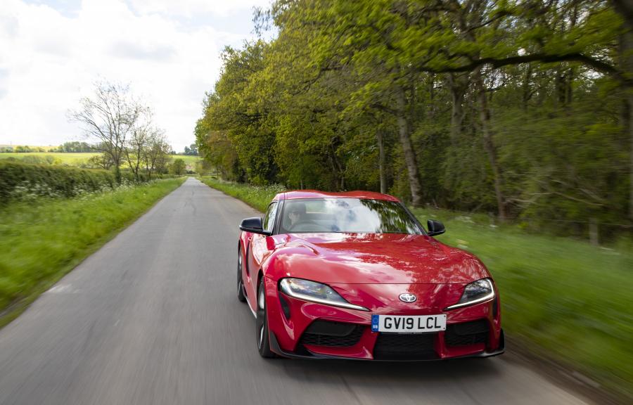  Toyota GR Supra (A90) 2019 года  (UK) (фото 11 из 91)